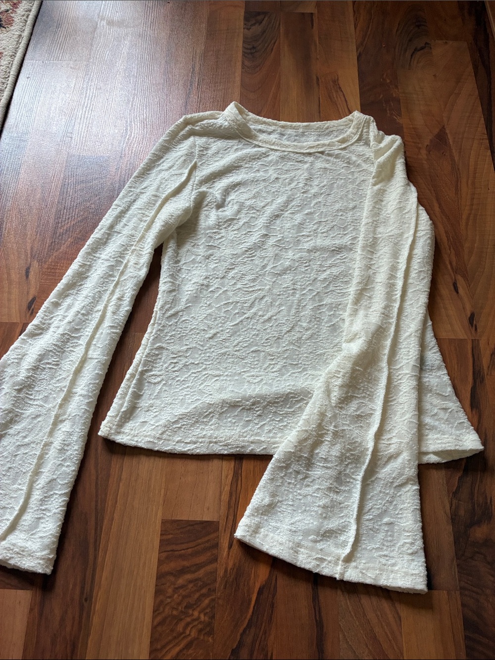 SHEIN Cream Crinkle Long-Sleeve Flared Top